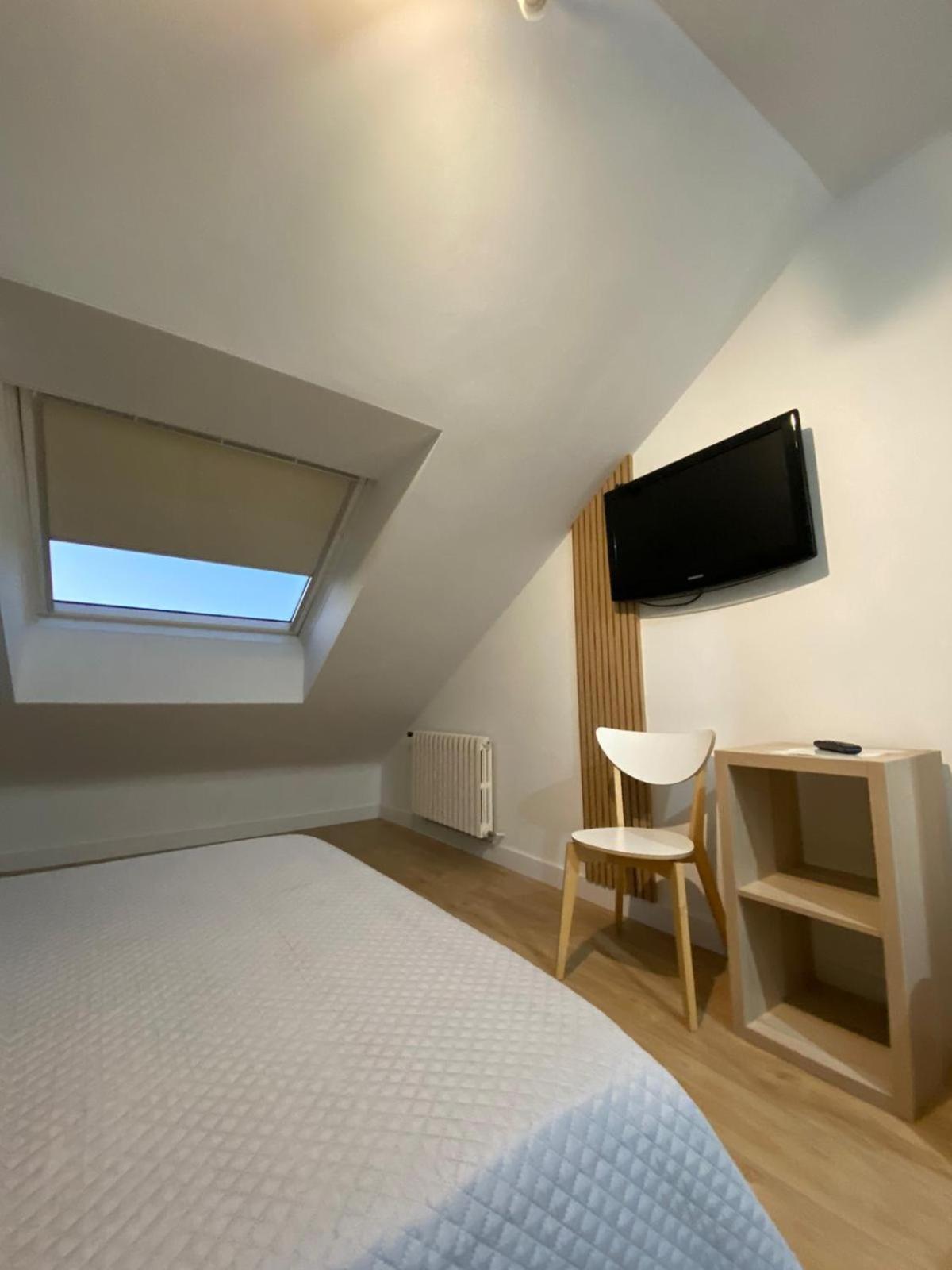 Hostal La Frontera Ferrol Exterior photo