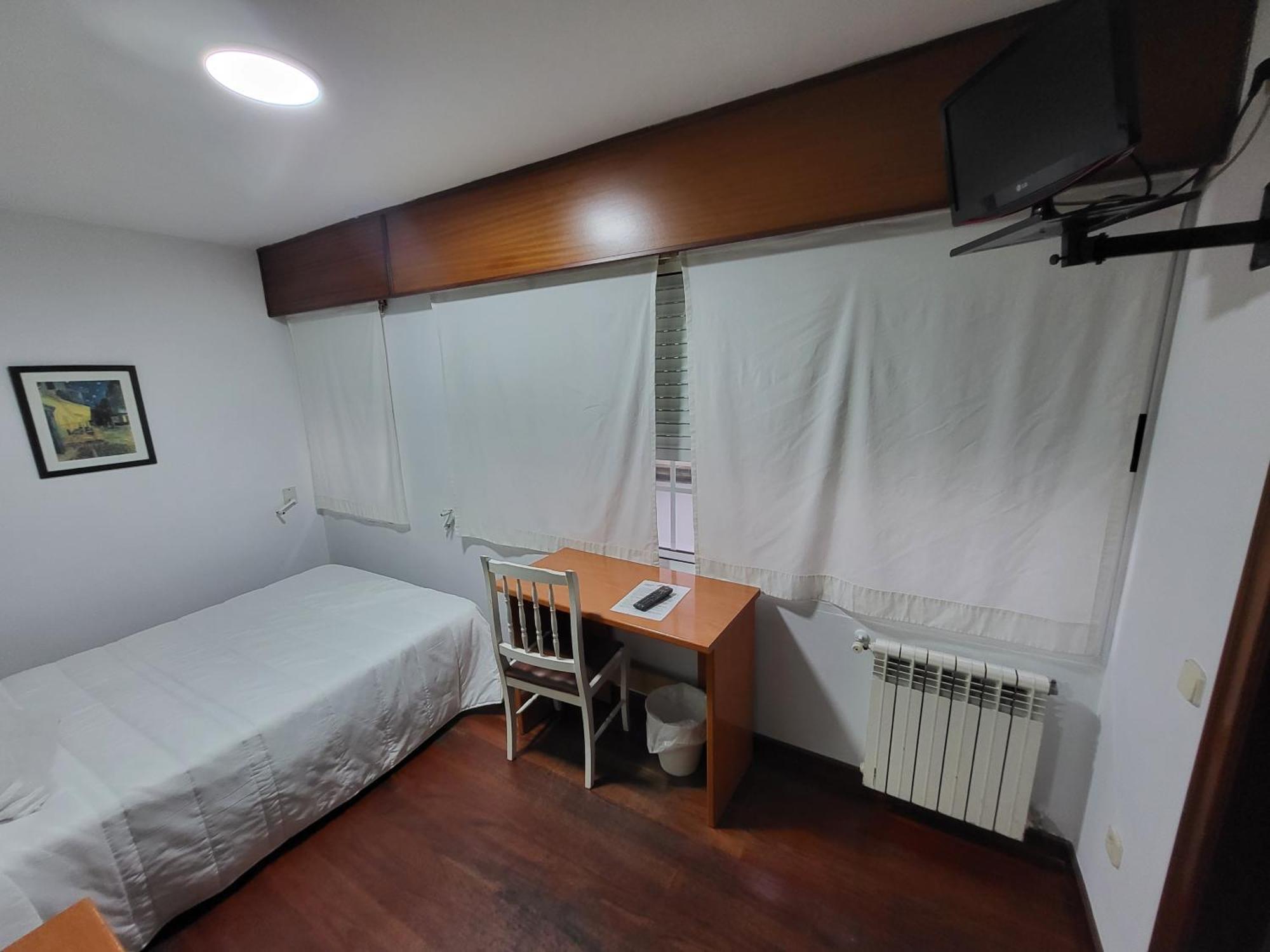 Hostal La Frontera Ferrol Exterior photo