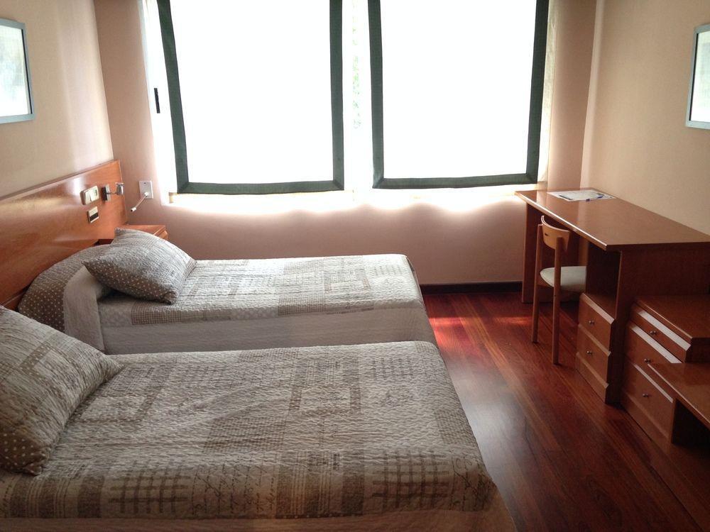 Hostal La Frontera Ferrol Exterior photo