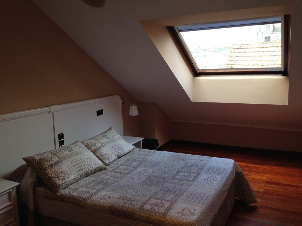 Hostal La Frontera Ferrol Exterior photo