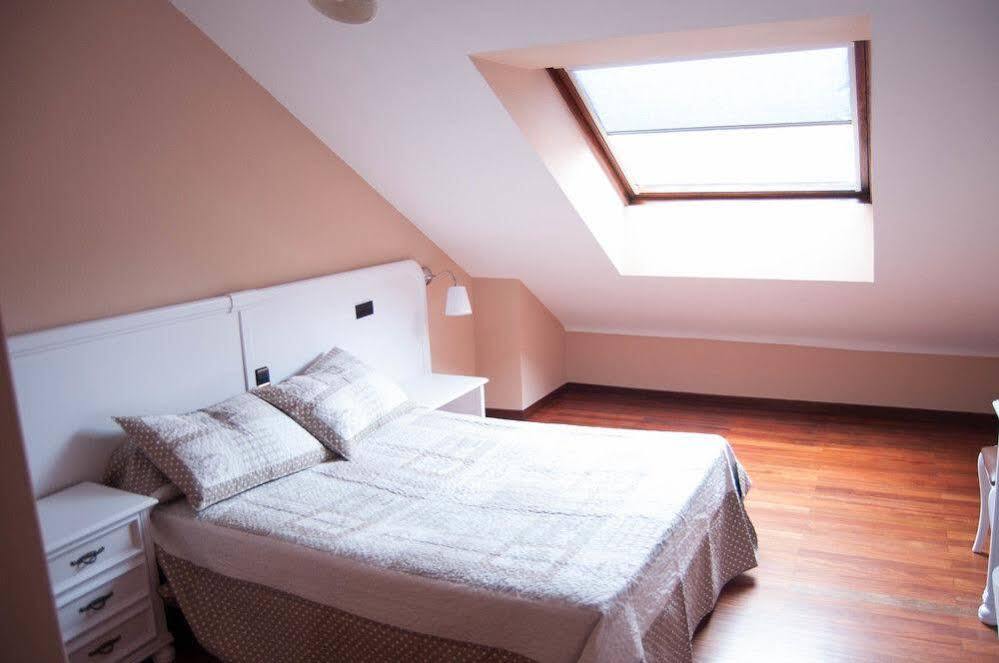 Hostal La Frontera Ferrol Exterior photo